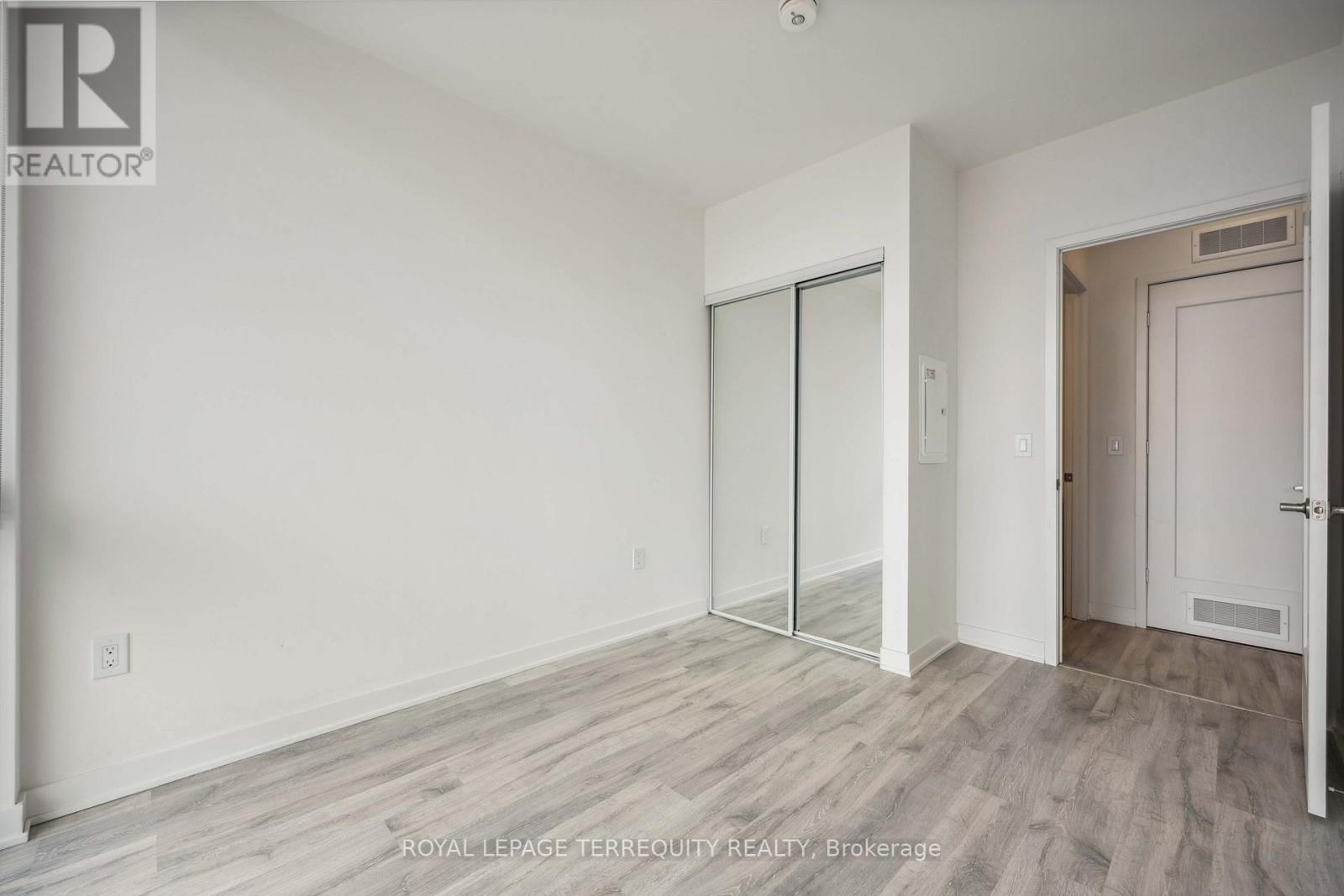 1004 - 70 Princess Street, Toronto, Ontario  M5A 0X6 - Photo 16 - C12923834