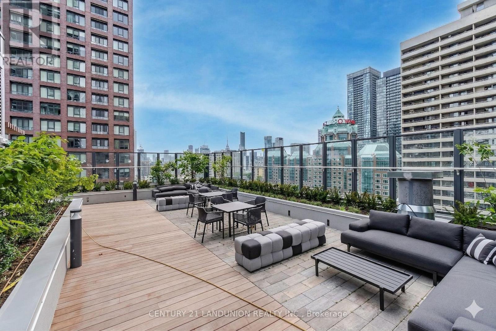 2010 - 395 Bloor Street E, Toronto (North St. James Town), Ontario  M4W 0B4 - Photo 13 - C12923844