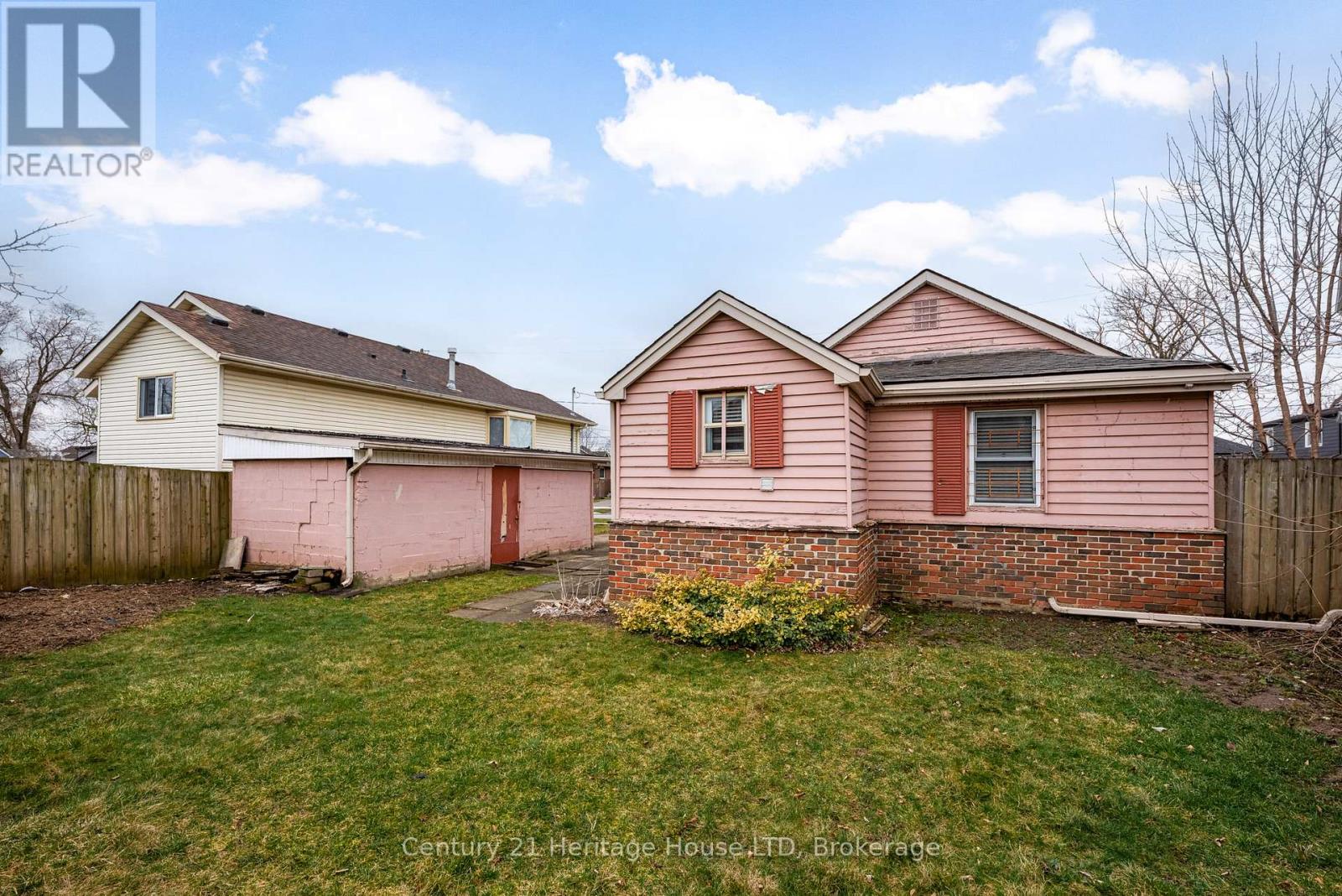 57 Leeper Street, St. Catharines, Ontario  L2S 2N1 - Photo 23 - X12923594