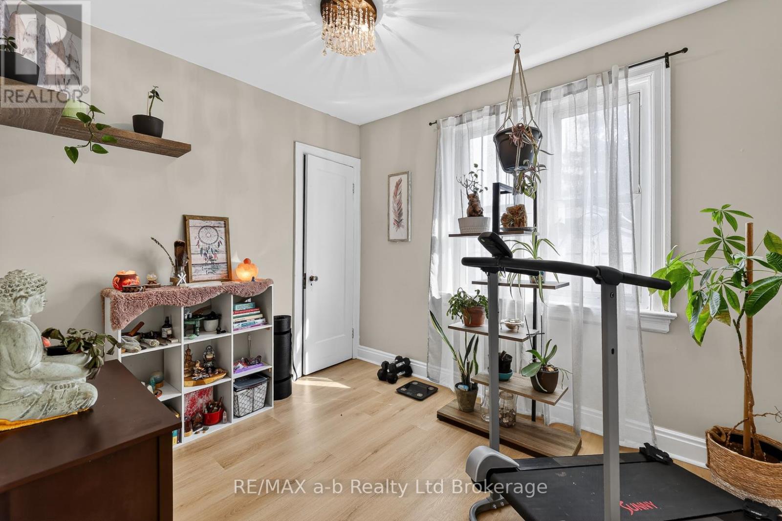 27 Fyfe Avenue, Woodstock, Ontario  N4S 3S5 - Photo 14 - X12923762