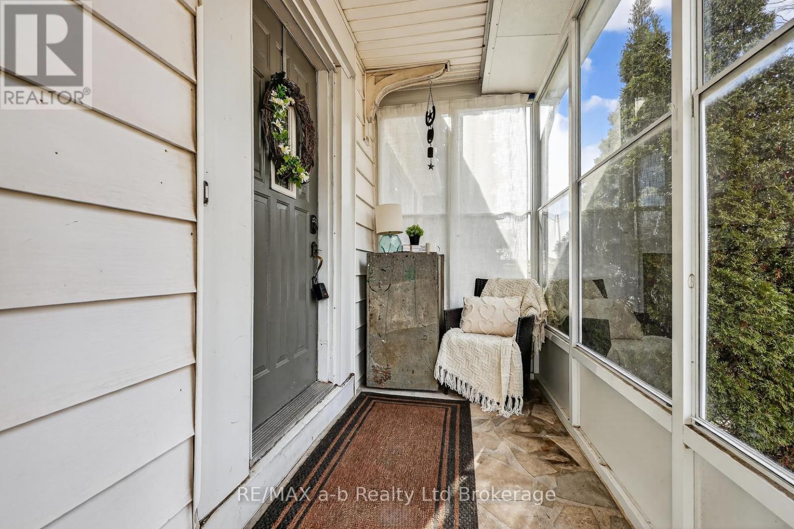 27 Fyfe Avenue, Woodstock, Ontario  N4S 3S5 - Photo 23 - X12923762