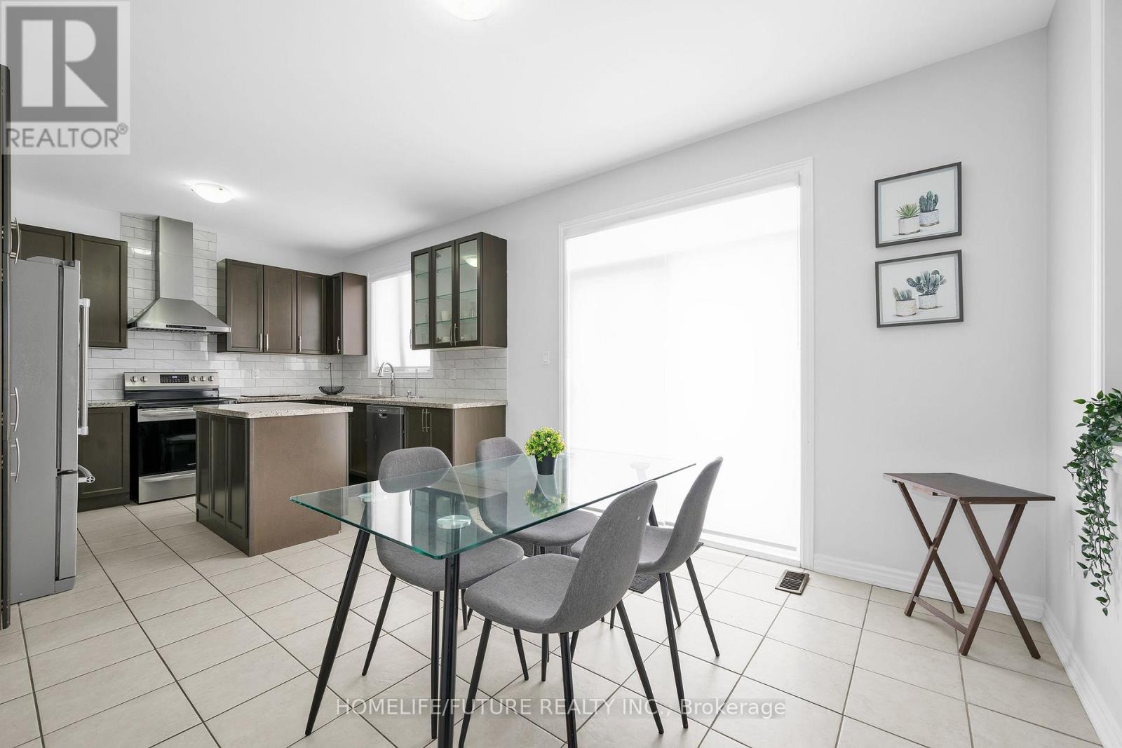 44 Gillett Drive, Ajax, Ontario  L1Z 0N7 - Photo 11 - E12923630