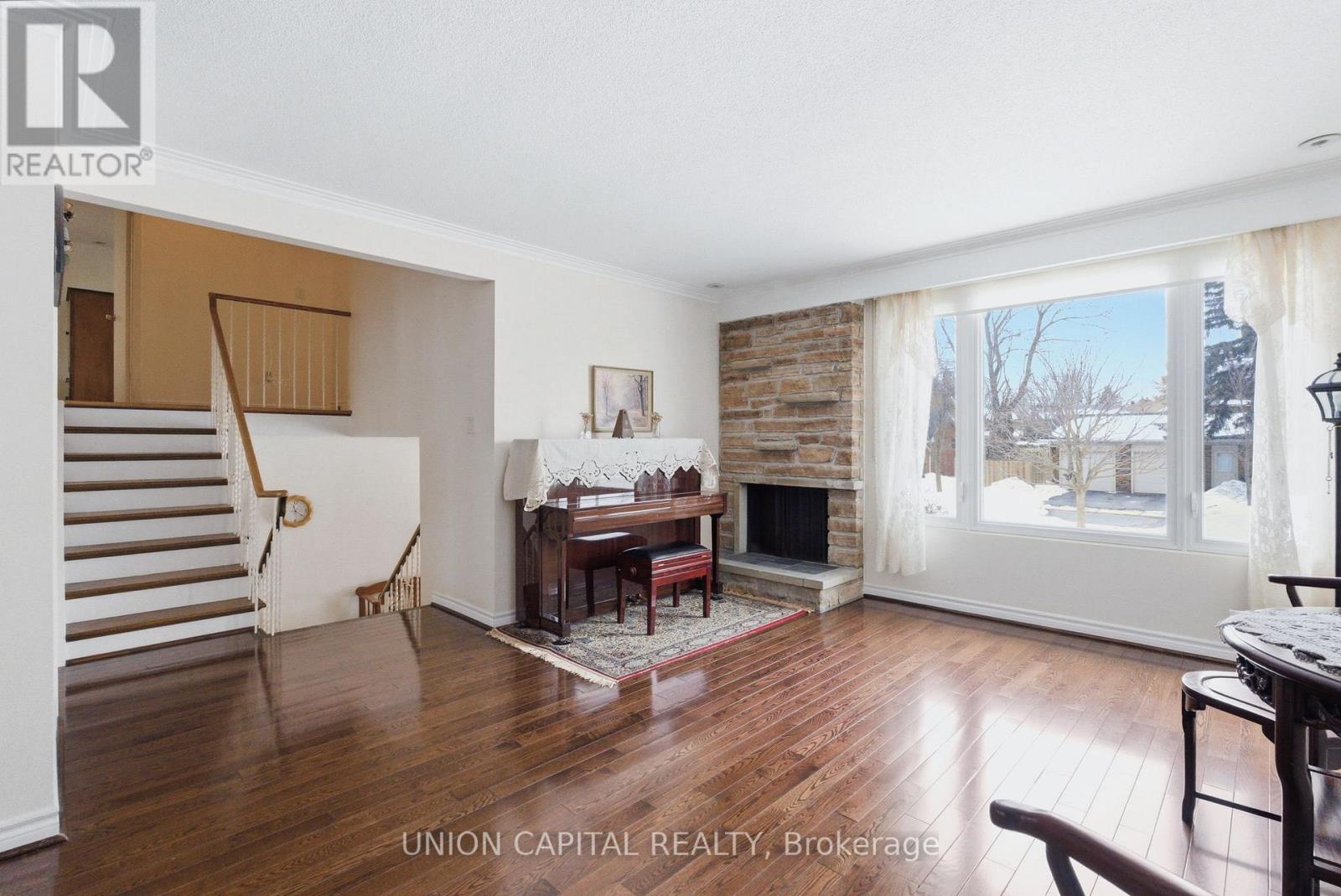 60 Groomsport Crescent, Toronto, Ontario  M1T 2K9 - Photo 3 - E12923836