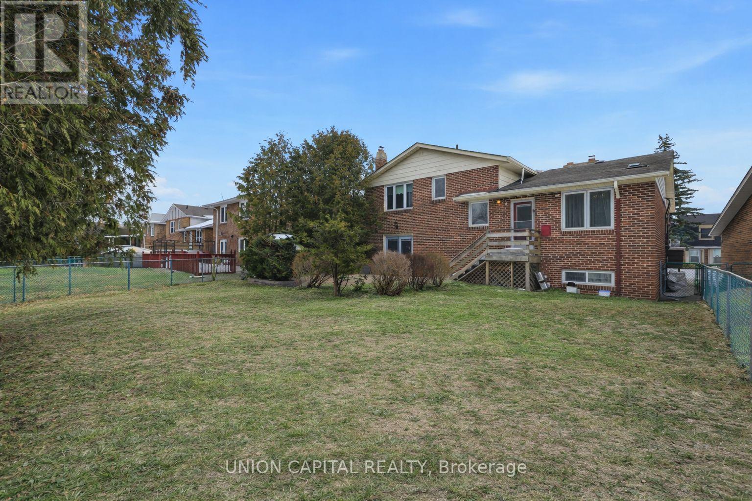 60 Groomsport Crescent, Toronto, Ontario  M1T 2K9 - Photo 30 - E12923836