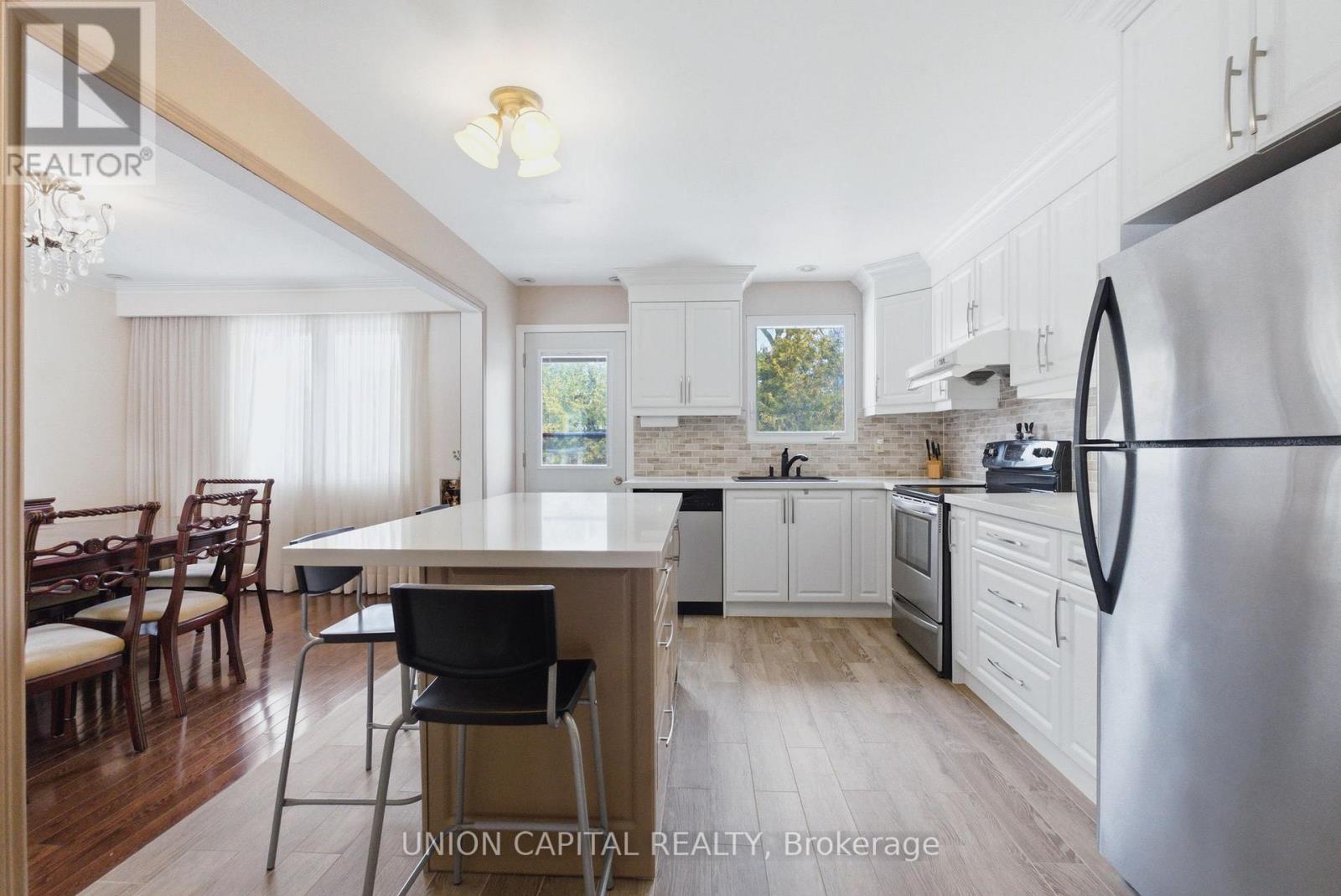 60 Groomsport Crescent, Toronto, Ontario  M1T 2K9 - Photo 8 - E12923836