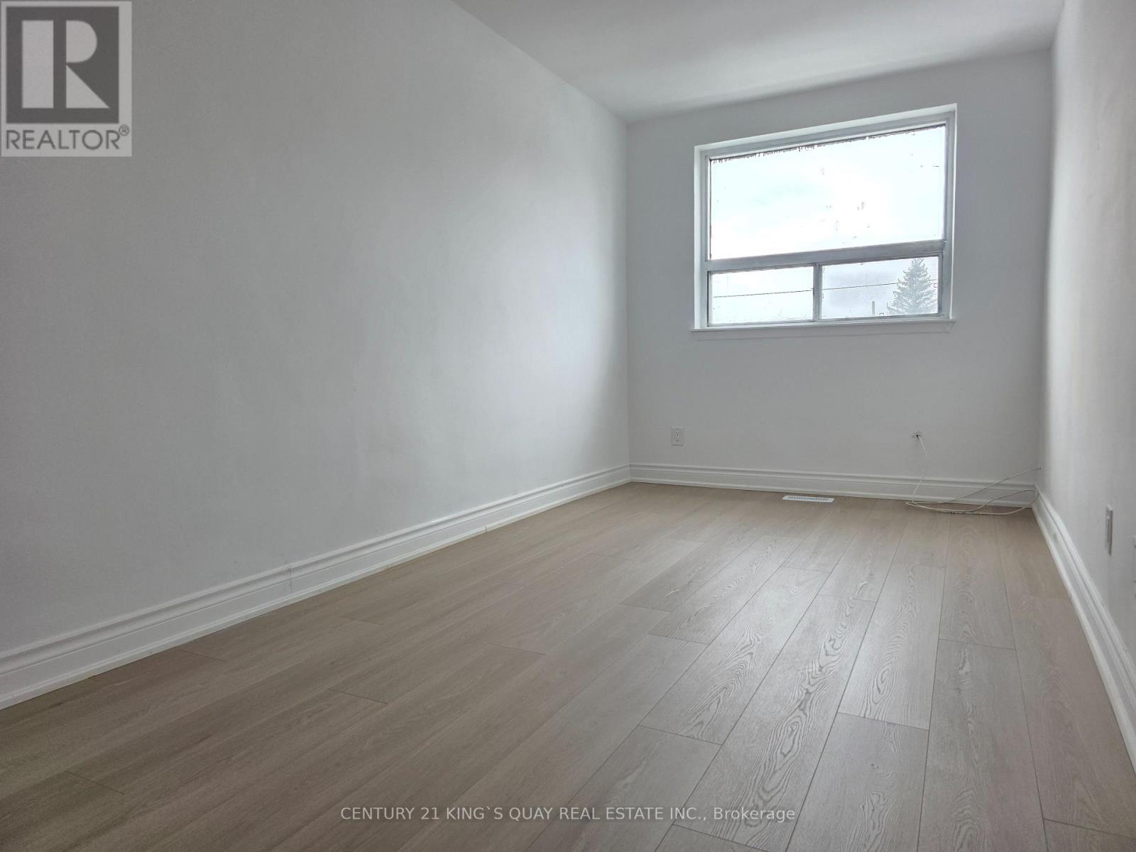 1346 Kennedy Road, Toronto, Ontario  M1P 2L7 - Photo 2 - E12923842
