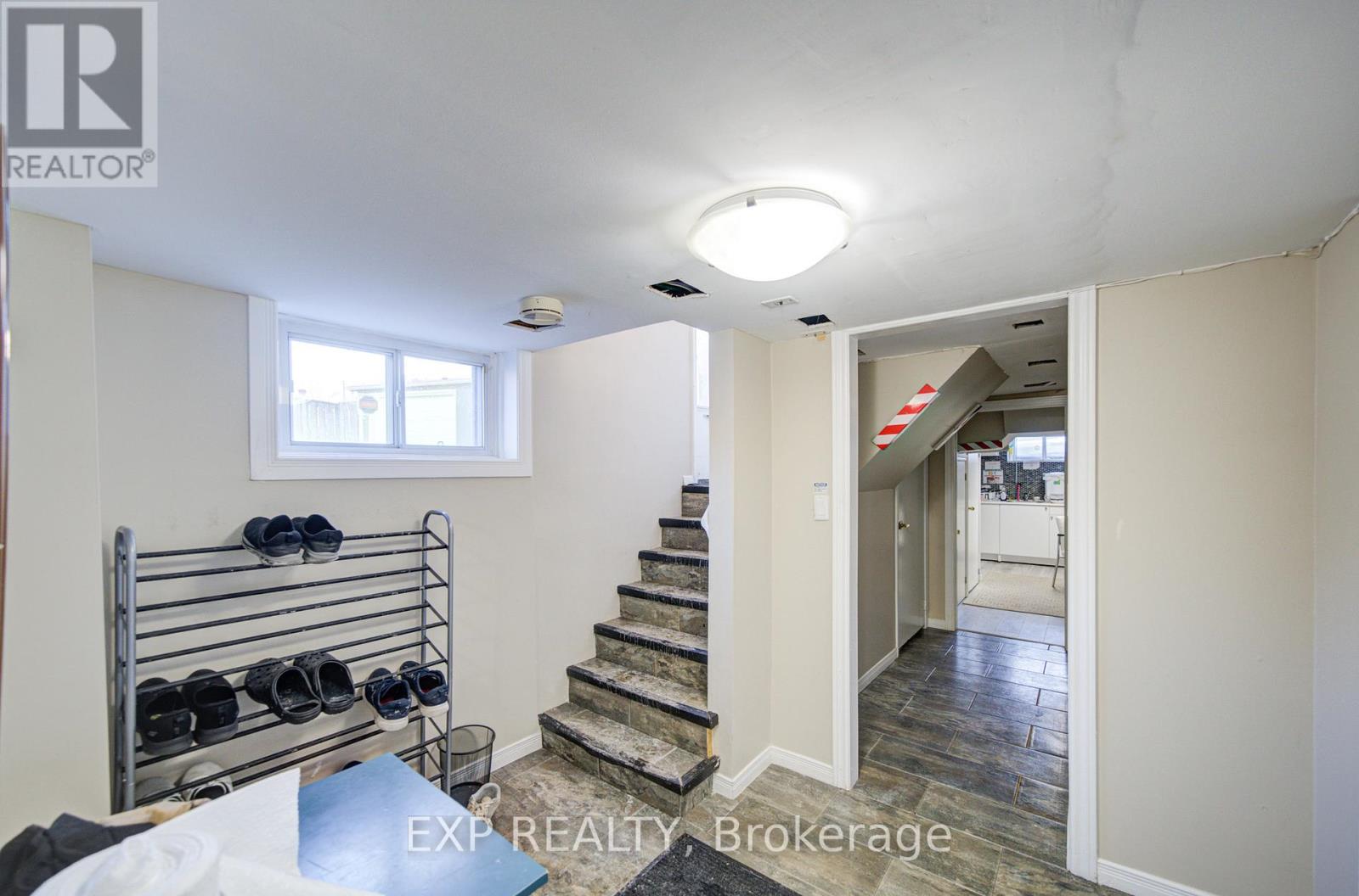 10 Pastrano Court, Toronto (Cliffcrest), Ontario  M1M 1X1 - Photo 37 - E12923860