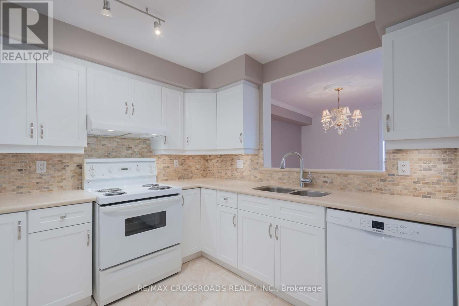 1007 - 1000 The Esplanade N, Pickering, Ontario  L1V 6V4 - Photo 19 - E12913802