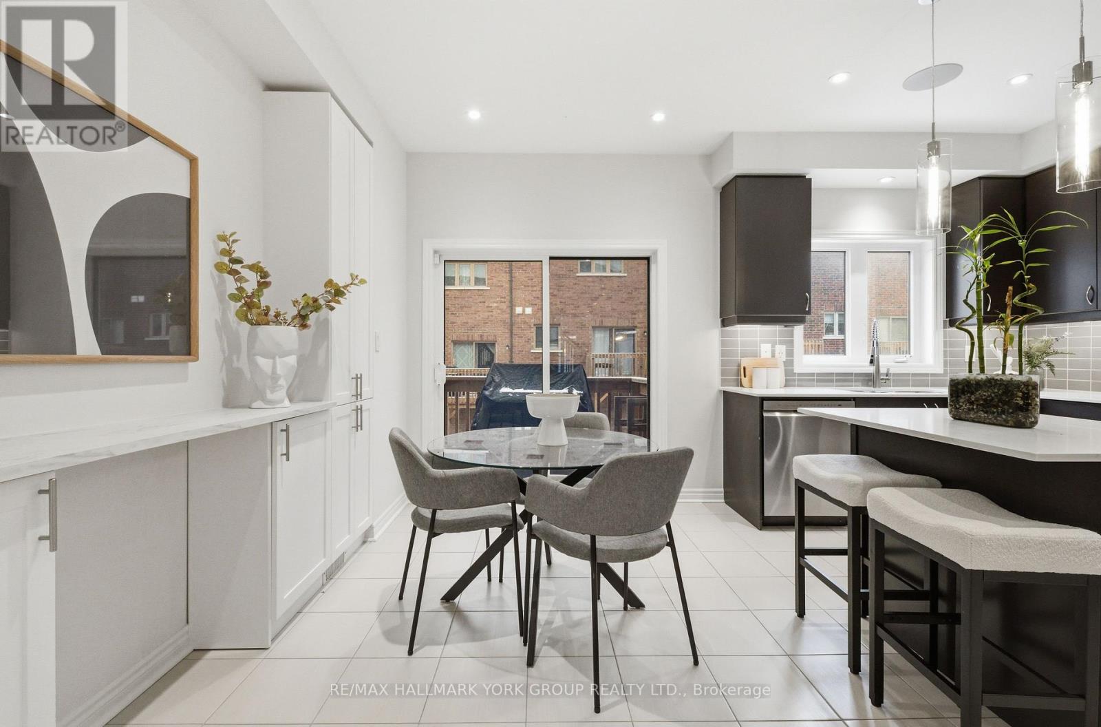 104 Gordon Circle, Newmarket, Ontario  L3Y 0C9 - Photo 16 - N12923564