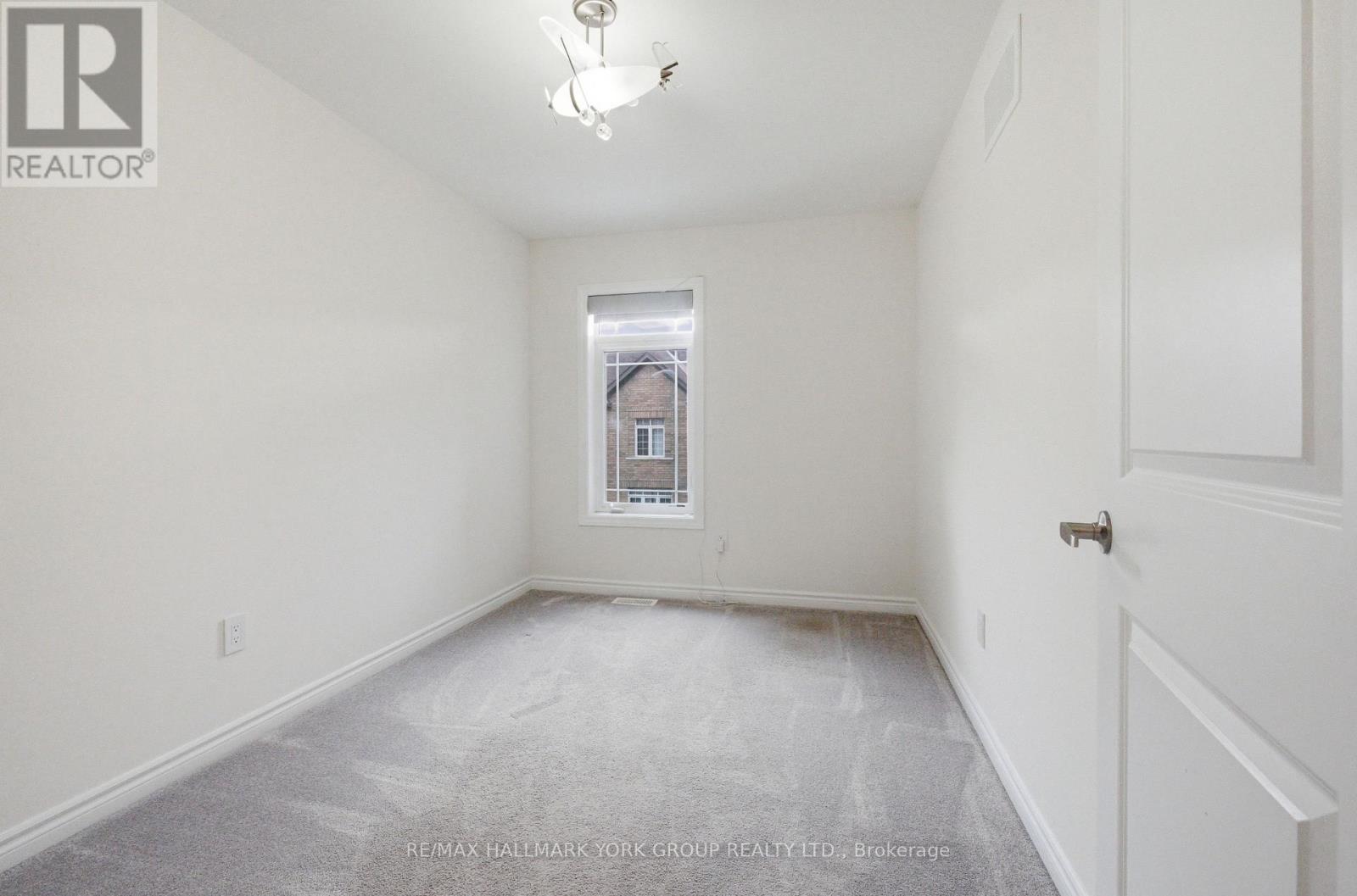 104 Gordon Circle, Newmarket, Ontario  L3Y 0C9 - Photo 29 - N12923564