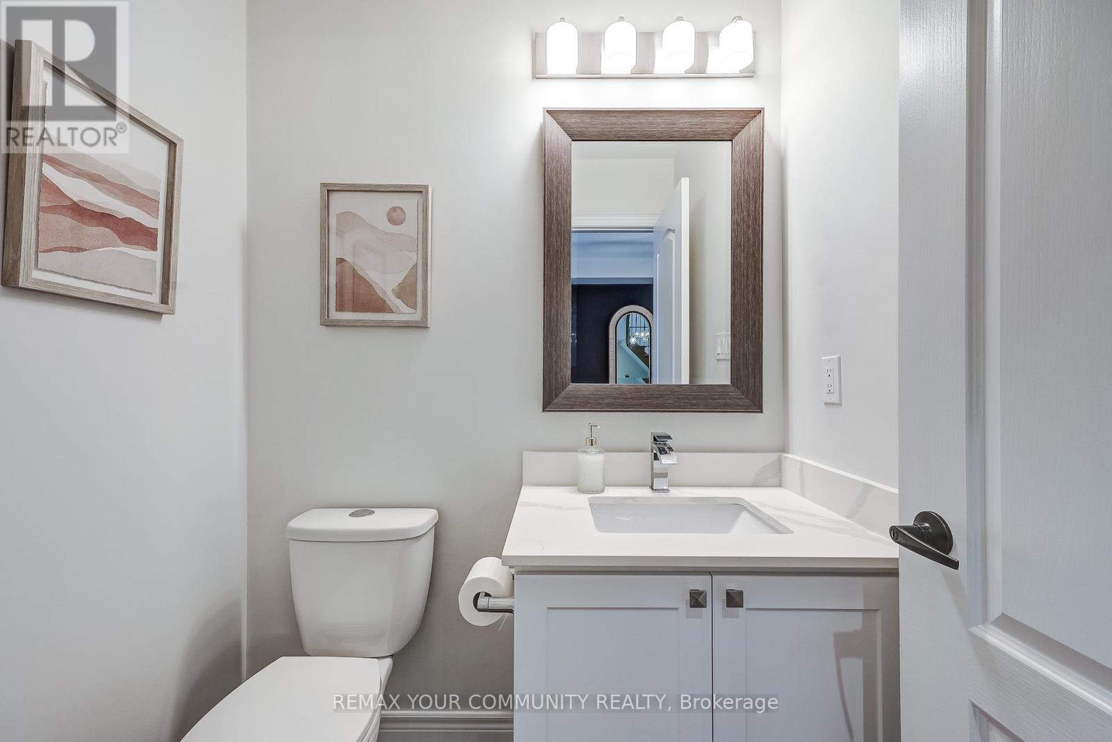 22 Lowther Avenue, Richmond Hill, Ontario  L4E 2Z7 - Photo 22 - N12923570