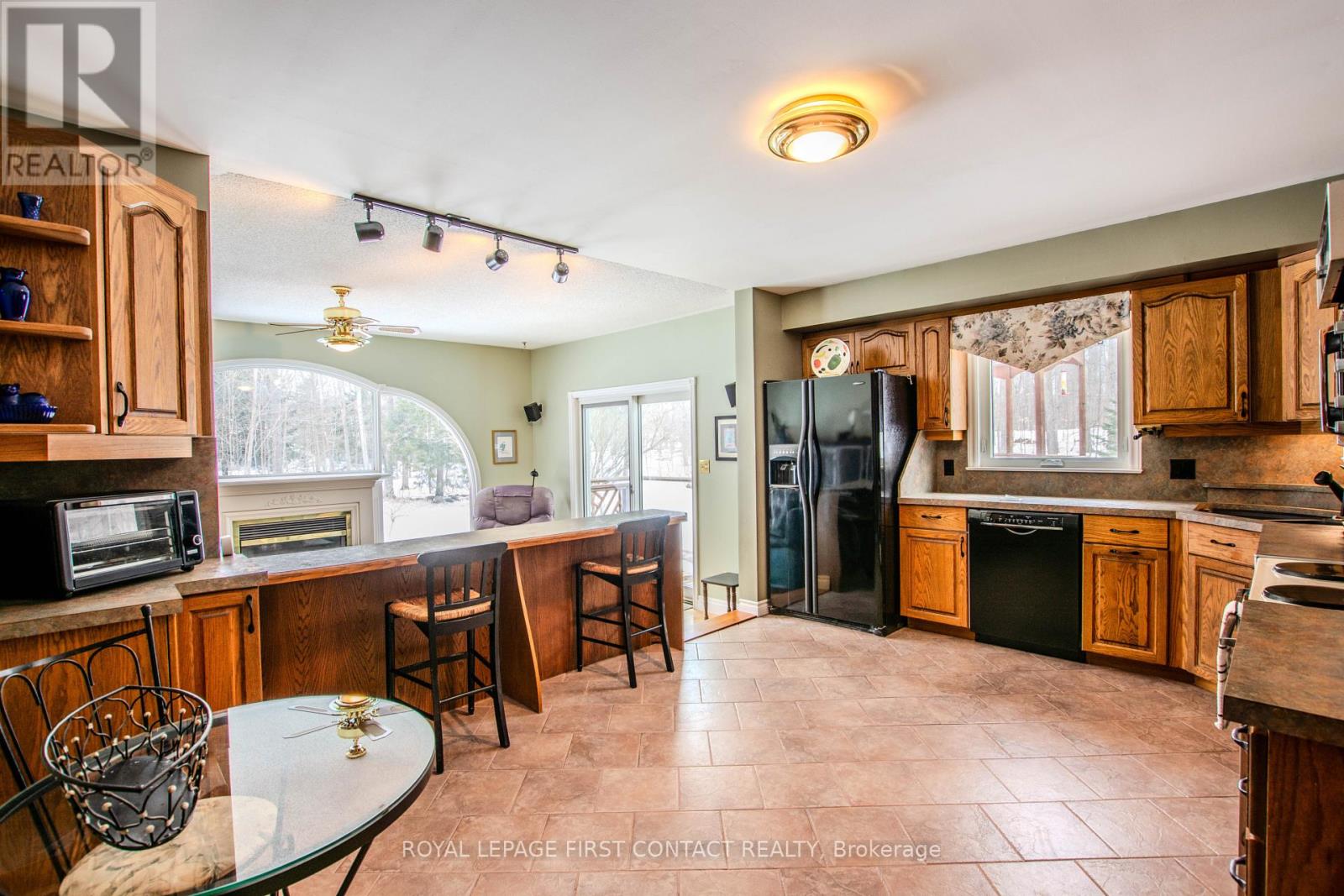 607 Big Bay Point Road, Innisfil, Ontario  L9S 2N4 - Photo 14 - N12923636