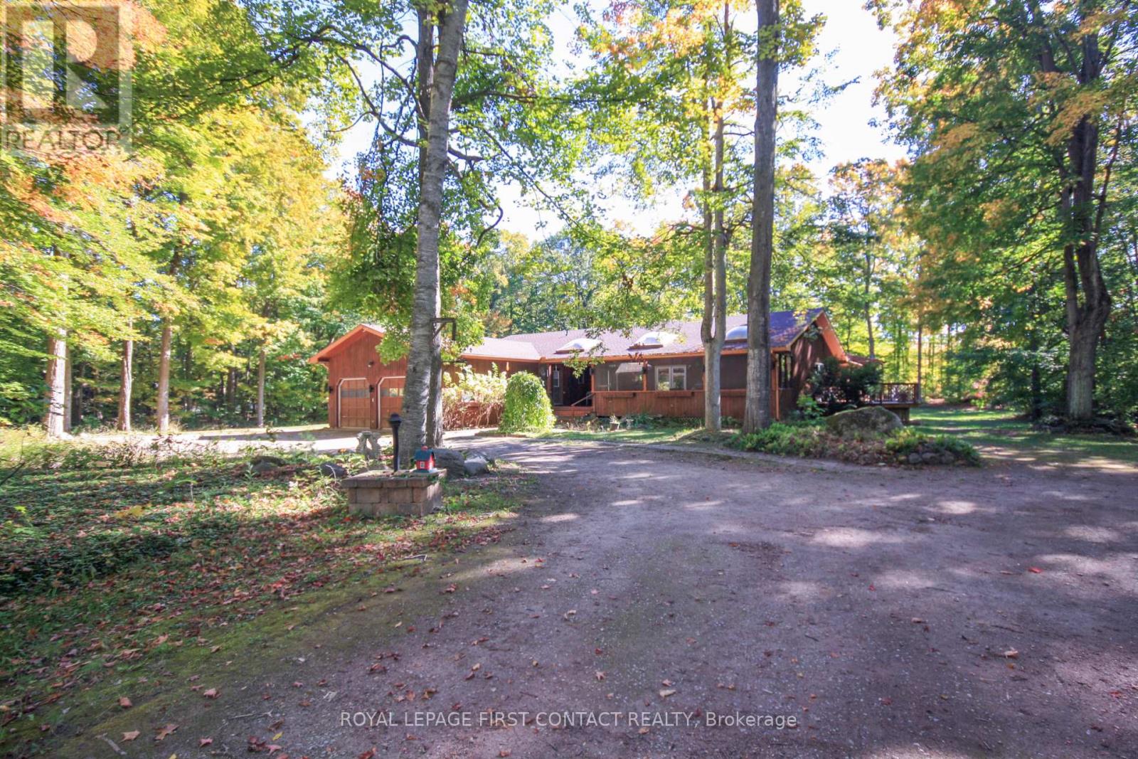 607 Big Bay Point Road, Innisfil, Ontario  L9S 2N4 - Photo 2 - N12923636