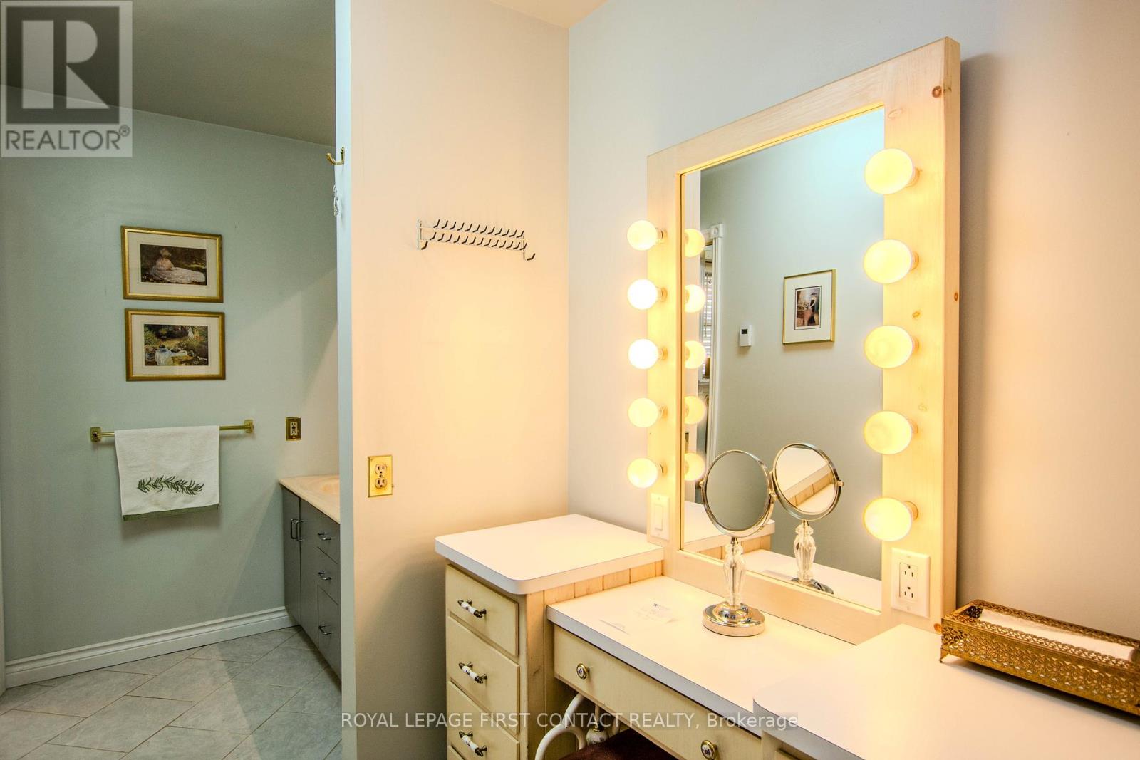 607 Big Bay Point Road, Innisfil, Ontario  L9S 2N4 - Photo 23 - N12923636