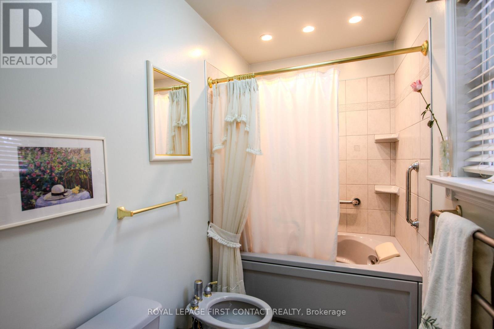 607 Big Bay Point Road, Innisfil, Ontario  L9S 2N4 - Photo 25 - N12923636