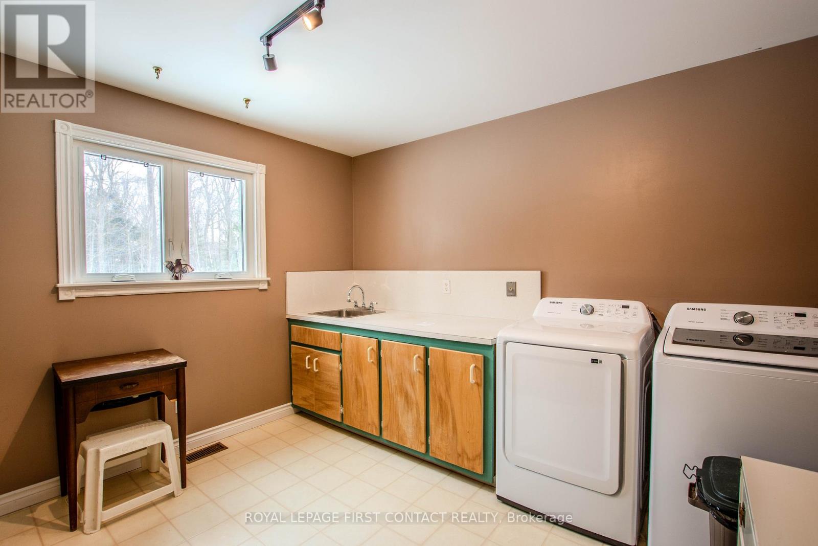 607 Big Bay Point Road, Innisfil, Ontario  L9S 2N4 - Photo 32 - N12923636