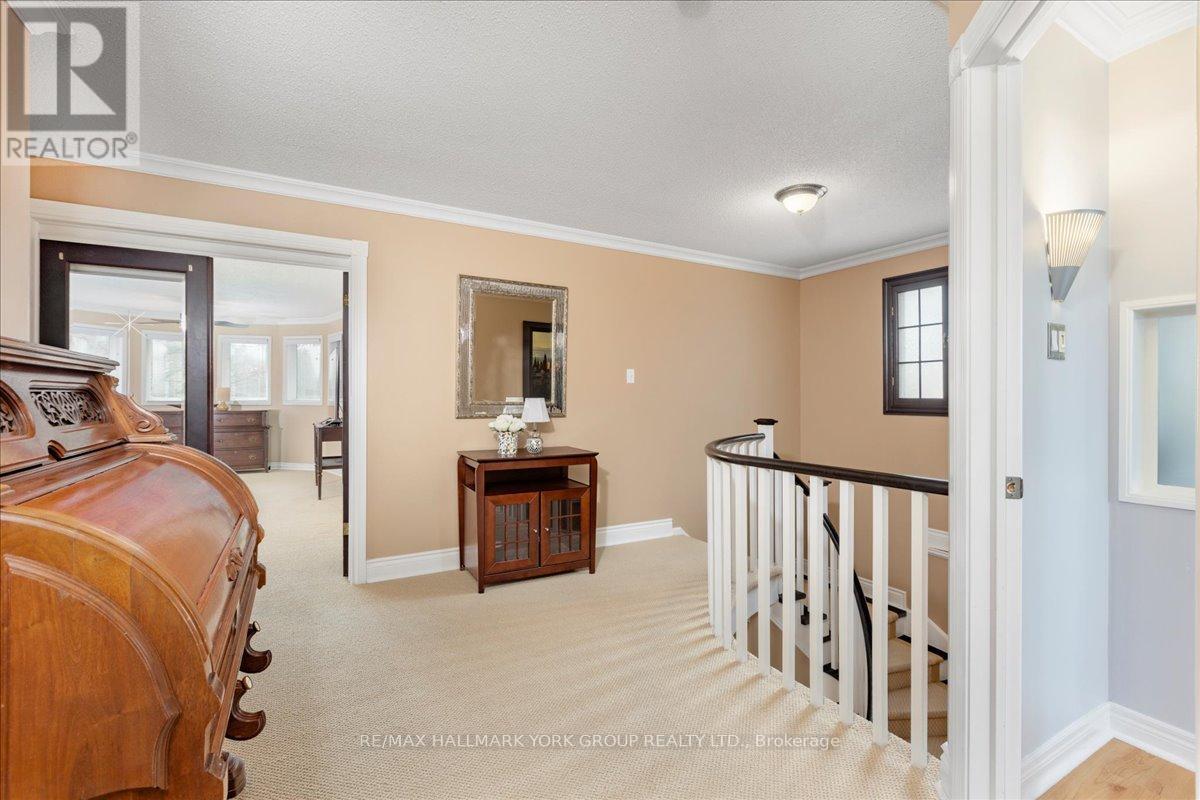 263 Mcclellan Way, Aurora, Ontario  L4G 6N9 - Photo 35 - N12923658