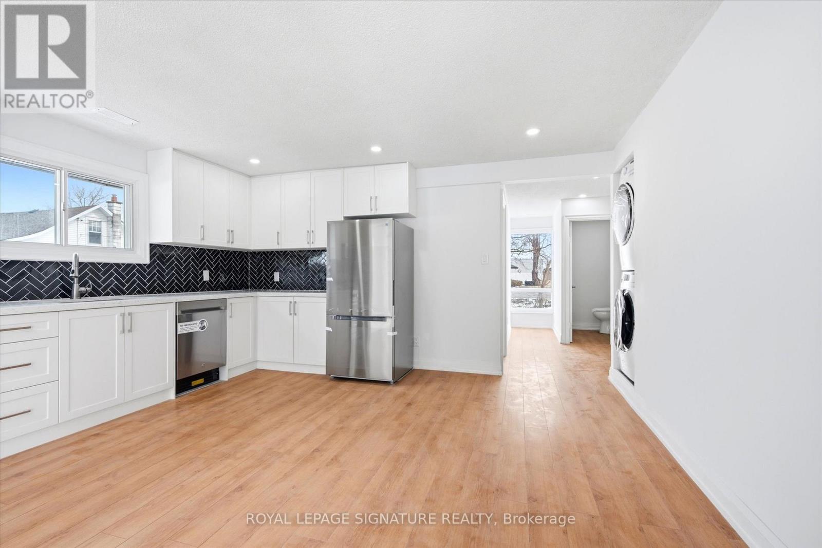 7866 Yonge Street N, Innisfil (Stroud), Ontario  L9S 1L4 - Photo 10 - N12923662