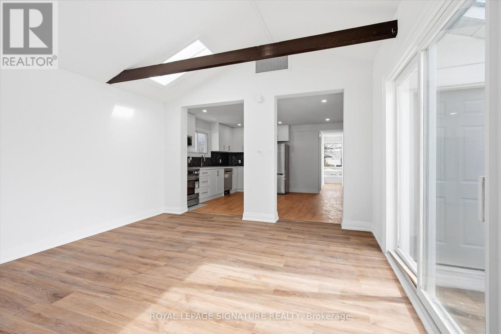 7866 Yonge Street N, Innisfil (Stroud), Ontario  L9S 1L4 - Photo 14 - N12923662