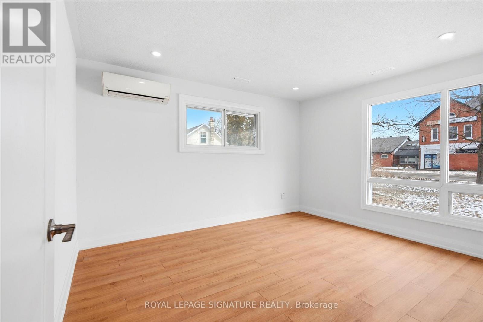 7866 Yonge Street N, Innisfil (Stroud), Ontario  L9S 1L4 - Photo 15 - N12923662