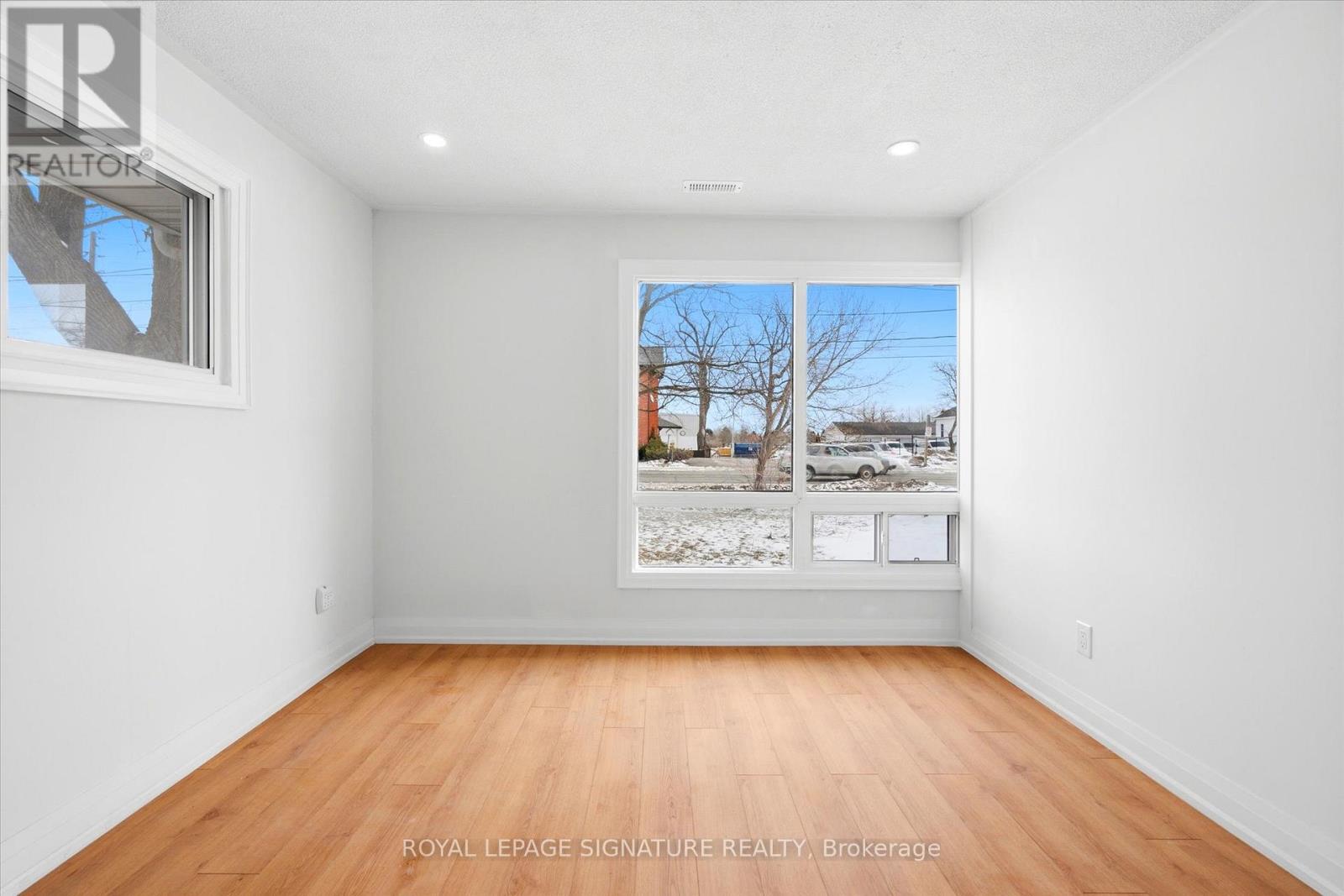 7866 Yonge Street N, Innisfil (Stroud), Ontario  L9S 1L4 - Photo 16 - N12923662