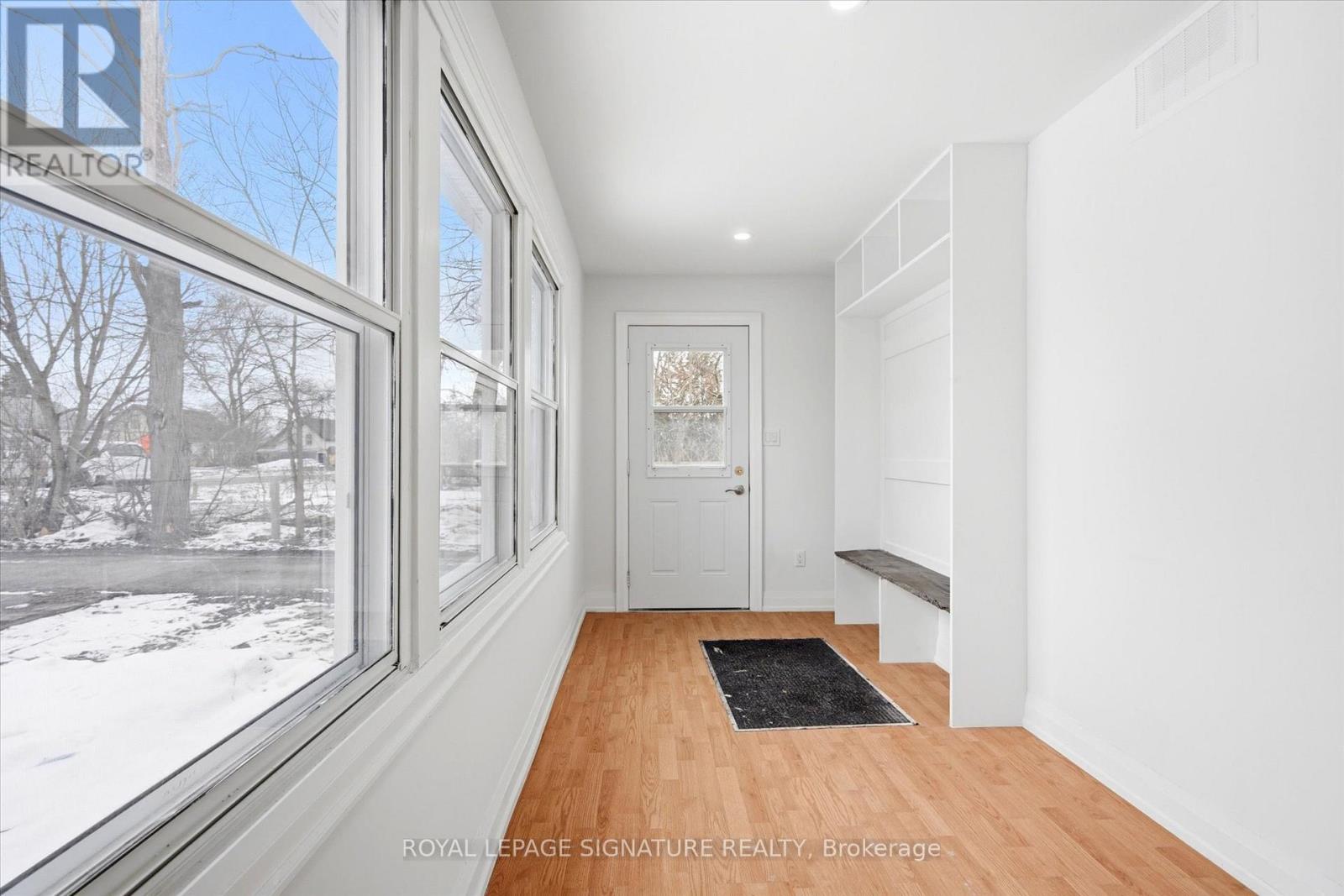 7866 Yonge Street N, Innisfil (Stroud), Ontario  L9S 1L4 - Photo 4 - N12923662