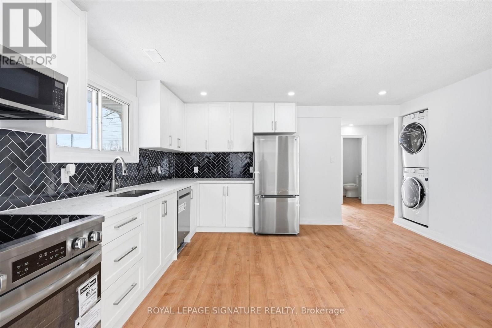 7866 Yonge Street N, Innisfil (Stroud), Ontario  L9S 1L4 - Photo 7 - N12923662