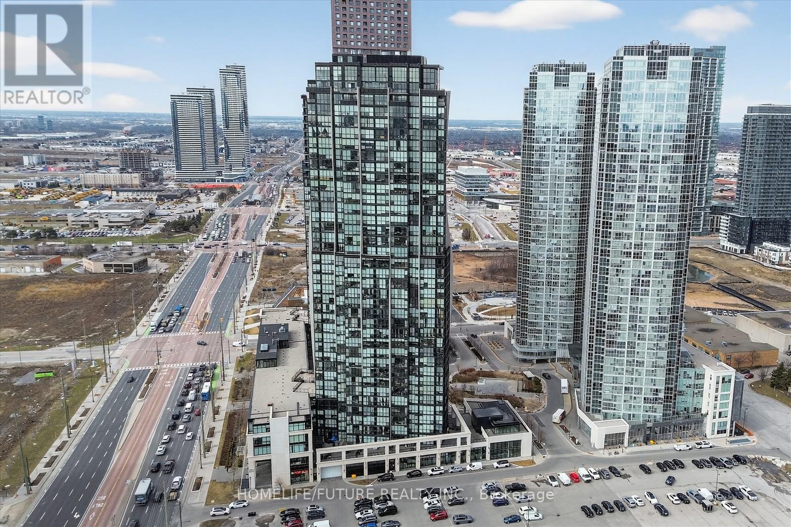 1505 - 2900 Highway 7, Vaughan, Ontario  L4K 0G3 - Photo 2 - N12923668