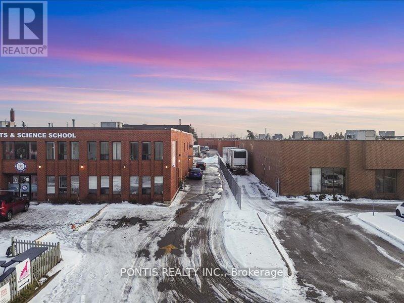 7 Bradwick Drive, Vaughan, Ontario  L4K 2T4 - Photo 6 - N12923714