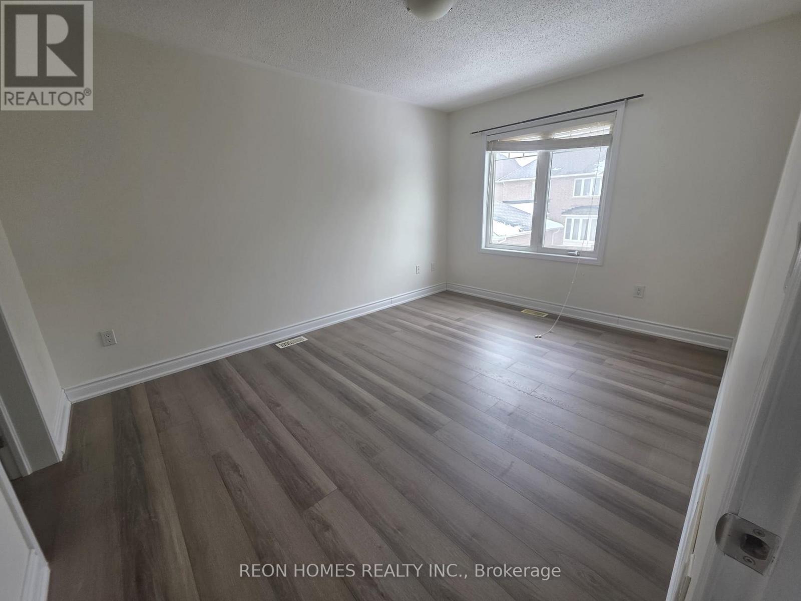 (Coach) - 237 B Cornell Park Avenue, Markham (Cornell), Ontario  L6B 0W8 - Photo 7 - N12923742