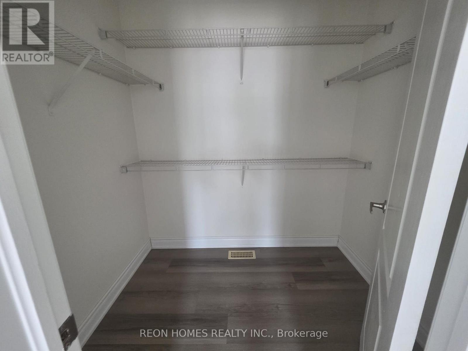 (Coach) - 237 B Cornell Park Avenue, Markham (Cornell), Ontario  L6B 0W8 - Photo 8 - N12923742