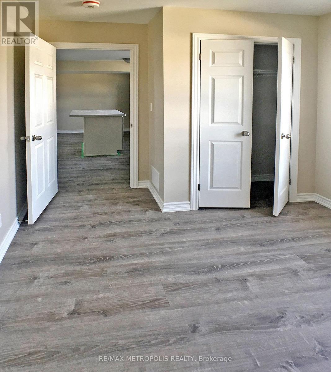 Coach - 381 Country Glen Road, Markham (Cornell), Ontario  L6B 0H8 - Photo 14 - N12923764