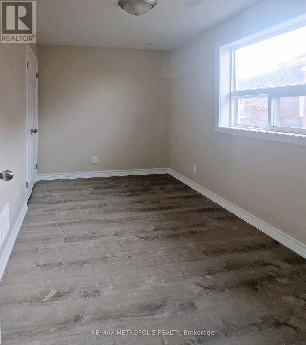 Coach - 381 Country Glen Road, Markham (Cornell), Ontario  L6B 0H8 - Photo 16 - N12923764