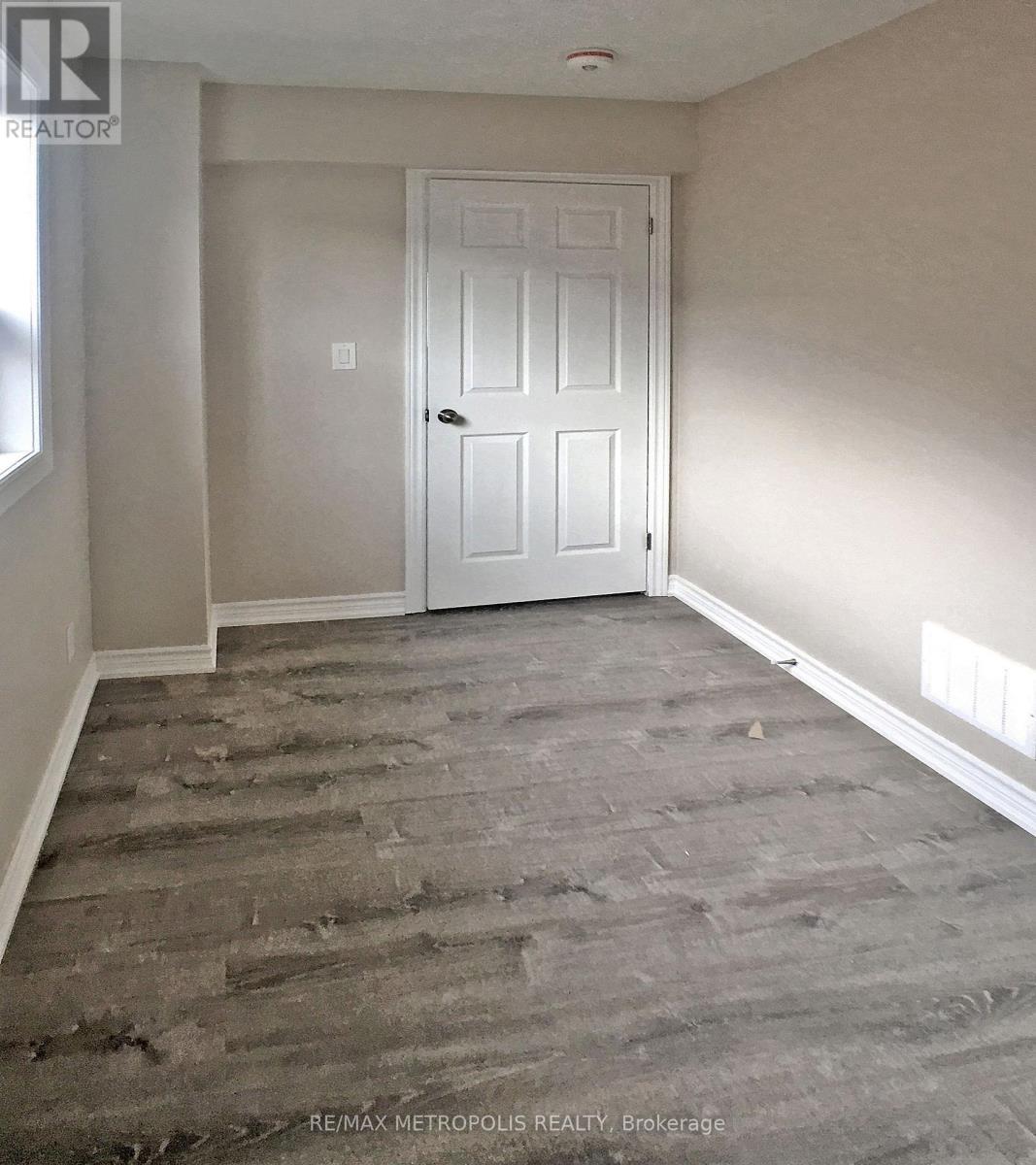 Coach - 381 Country Glen Road, Markham (Cornell), Ontario  L6B 0H8 - Photo 18 - N12923764