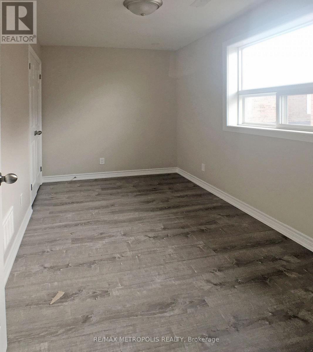 Coach - 381 Country Glen Road, Markham (Cornell), Ontario  L6B 0H8 - Photo 19 - N12923764