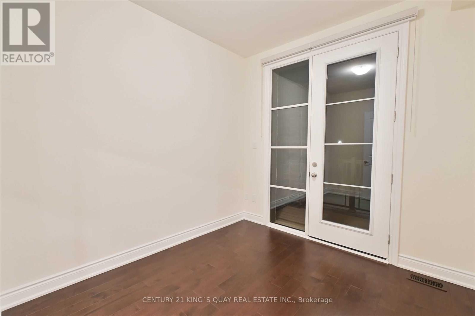 334 Laplante Street, Newmarket (Summerhill Estates), Ontario  L4G 6J6 - Photo 19 - N12923856