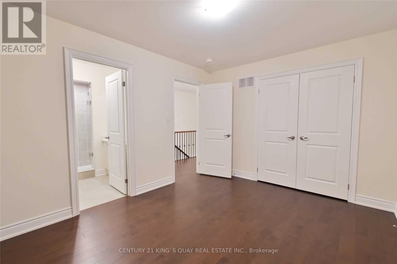 334 Laplante Street, Newmarket (Summerhill Estates), Ontario  L4G 6J6 - Photo 8 - N12923856