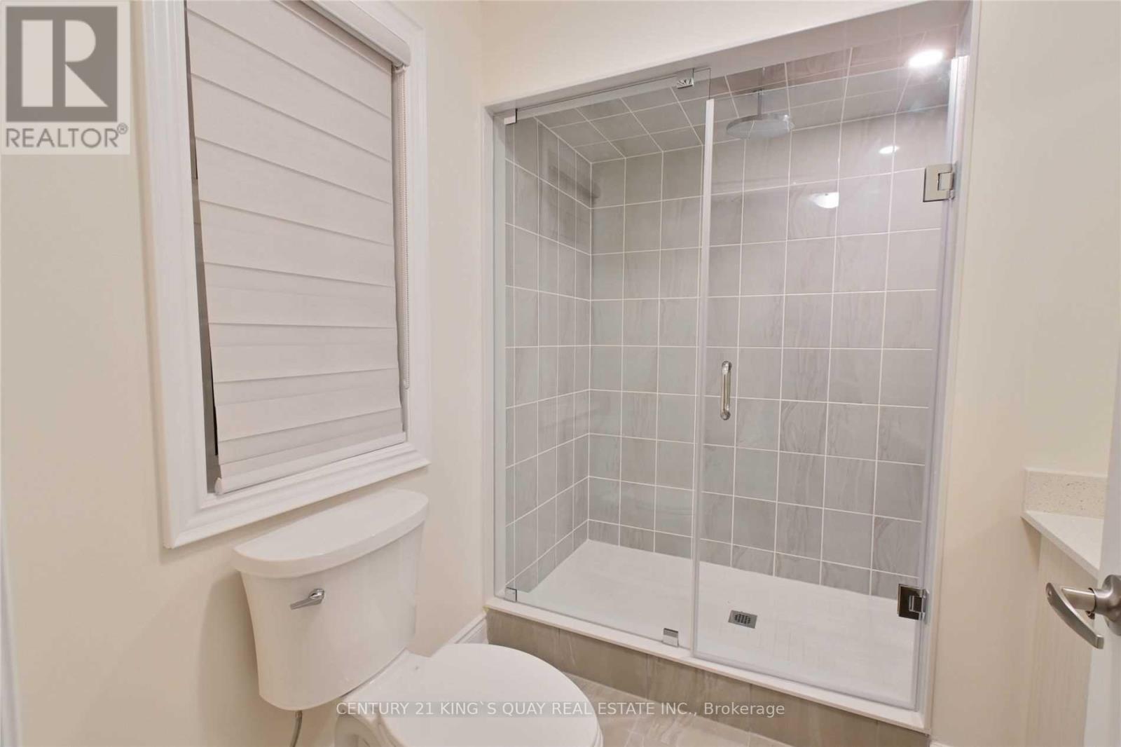 334 Laplante Street, Newmarket (Summerhill Estates), Ontario  L4G 6J6 - Photo 9 - N12923856