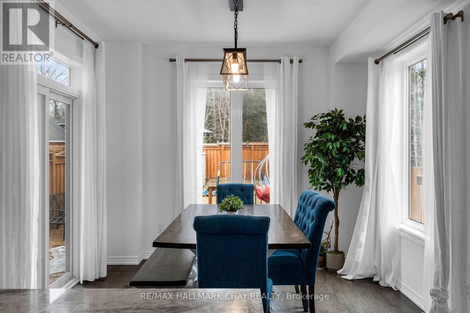 81 Greenwood Drive, Essa (Angus), Ontario  L3W 0N5 - Photo 17 - N12923868