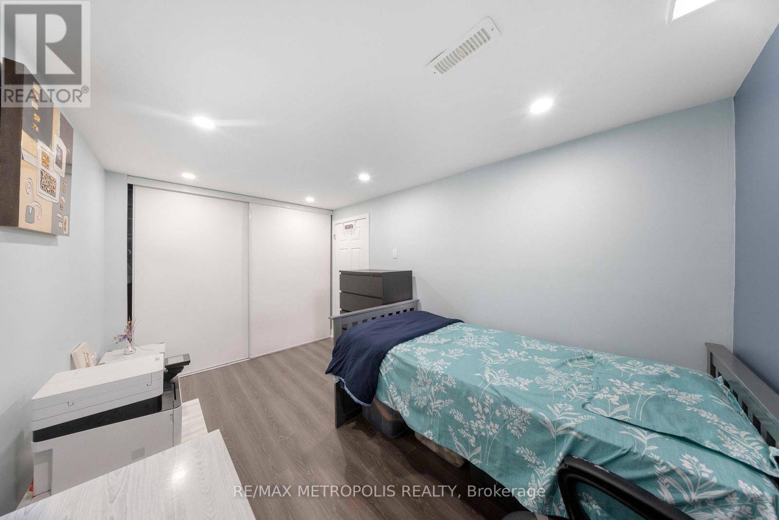 42 Gulliver Crescent, Brampton, Ontario  L6S 1S9 - Photo 41 - W12899544