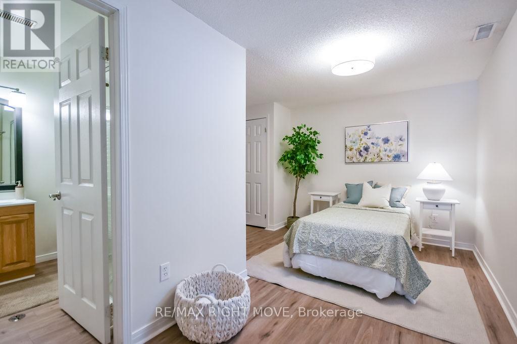 45 Dallas Street, Orillia, Ontario  L3V 7T8 - Photo 10 - S12923734