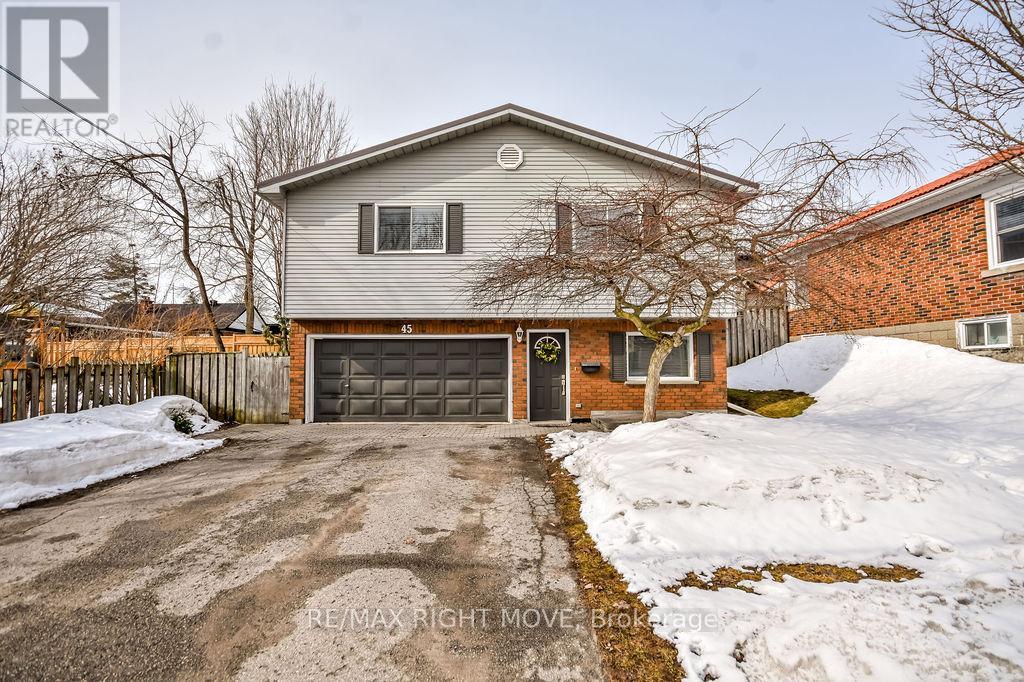 45 Dallas Street, Orillia, Ontario  L3V 7T8 - Photo 2 - S12923734