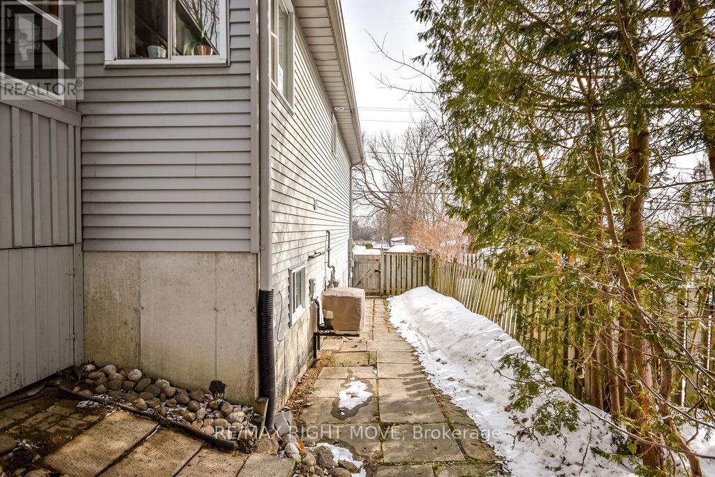 45 Dallas Street, Orillia, Ontario  L3V 7T8 - Photo 49 - S12923734