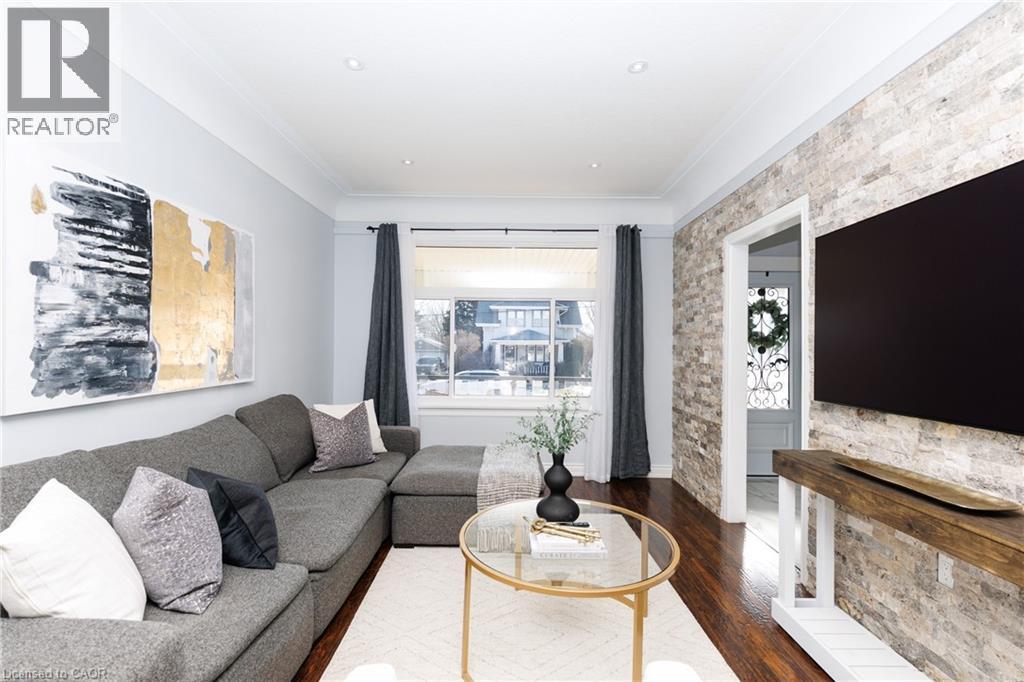 11 Fairview Road, Grimsby, Ontario  L3M 3L1 - Photo 13 - 40815329