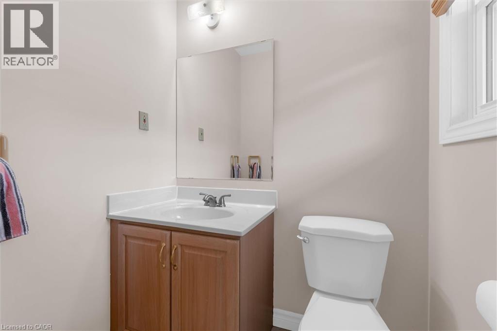 230 Meadowbrook Drive Unit# 1, Ancaster, Ontario  L9G 4V2 - Photo 14 - 40814488