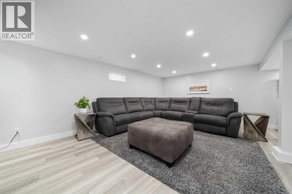 409 2 Street Se, Redcliff, Alberta  T0J 2P0 - Photo 17 - A2296138