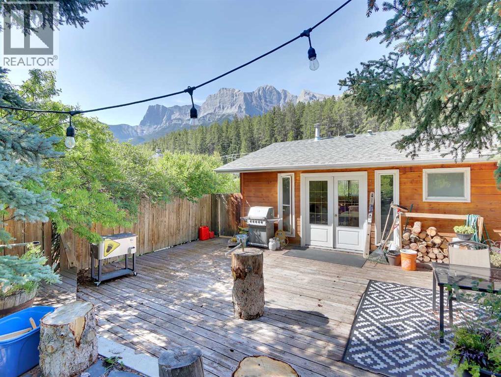 252 Three Sisters Drive, Canmore, Alberta  T1W 2M4 - Photo 2 - A2239562