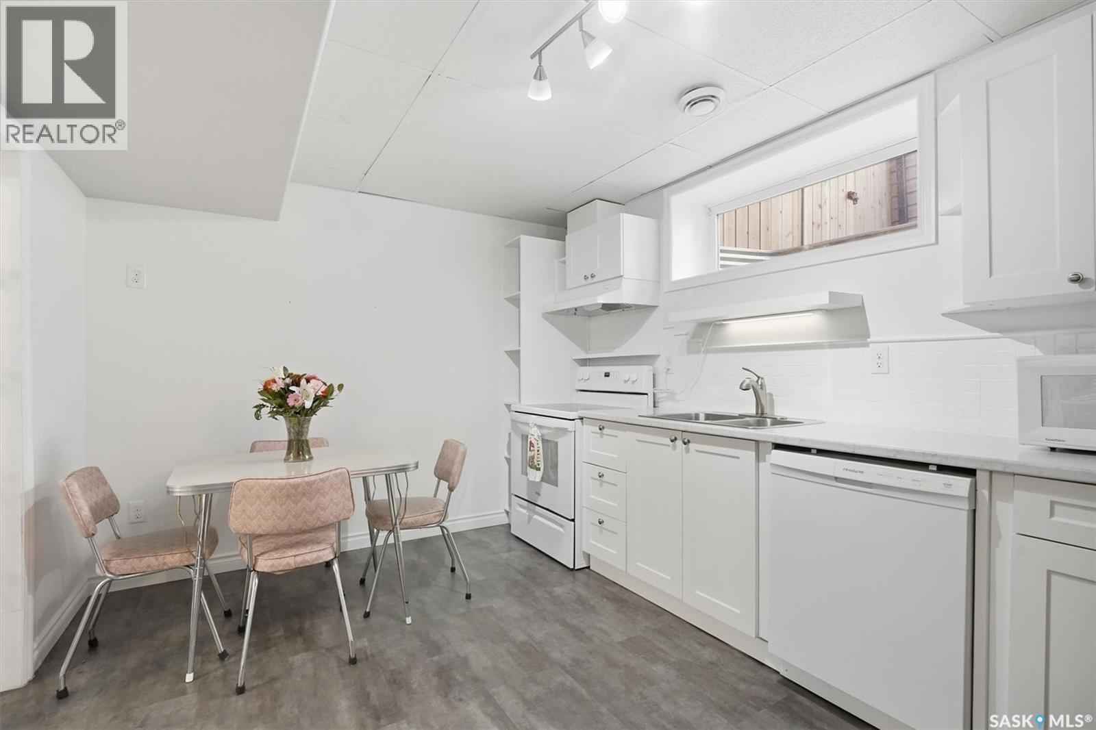 330 Lynd Lane, Saskatoon, Saskatchewan  S7T 0B1 - Photo 29 - SK031223