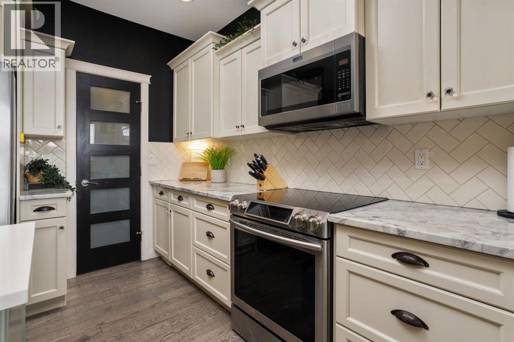 5215 35 Avenue, Camrose, Alberta  T4V 5H5 - Photo 8 - A2294769