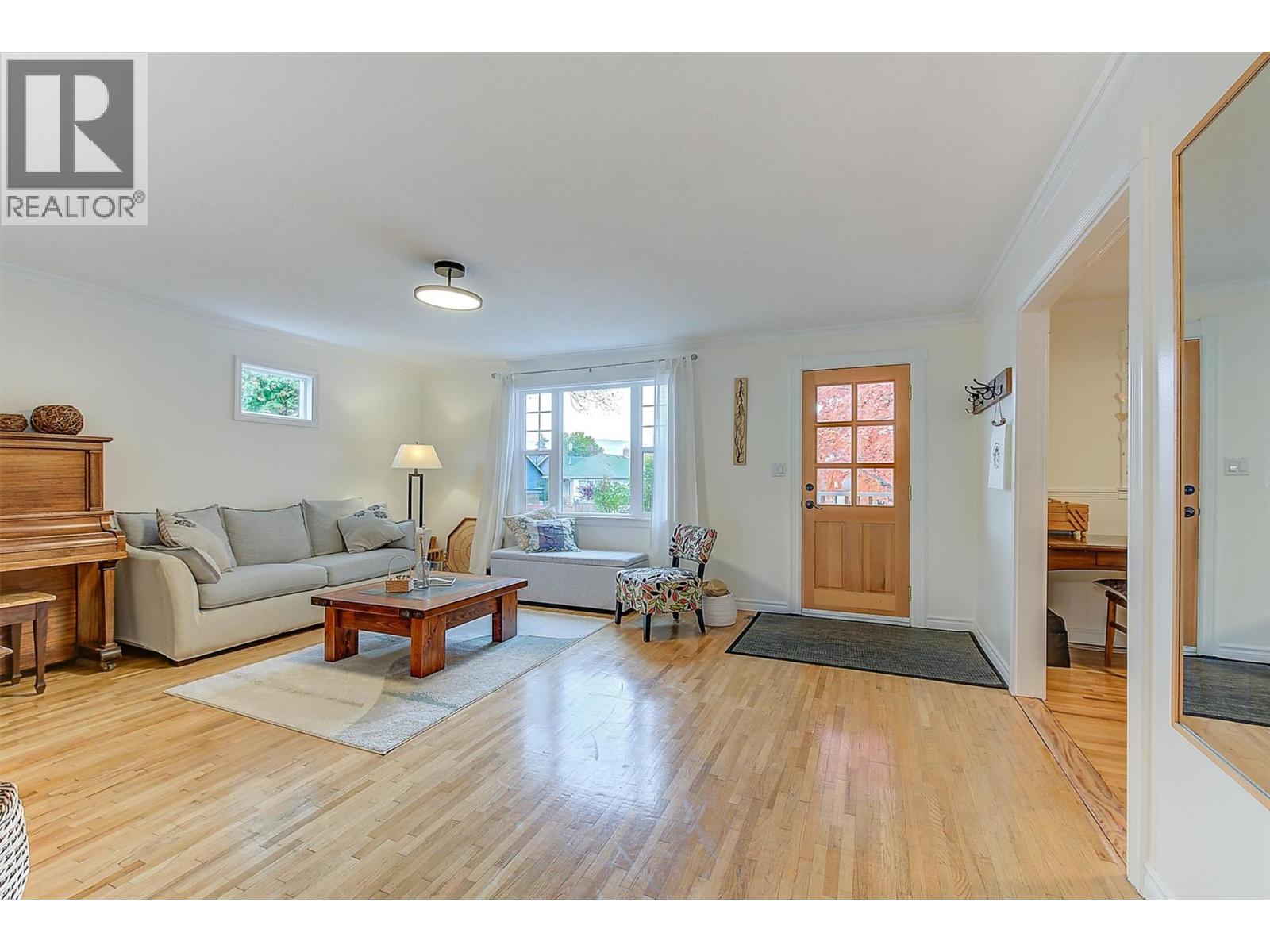 640 Roanoke Avenue, Kelowna, British Columbia  V1Y 7K8 - Photo 10 - 10379844